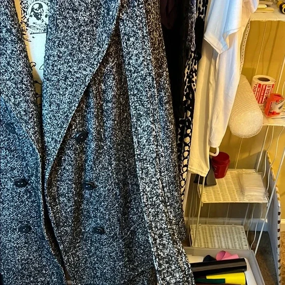 Calvin Klein Gray Wool Blend Double-Breasted Coat- NWOT - Picture 4 of 9